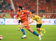 包含里程碑夜！浙江队门线救险，中超今晚刷纪录，质疑声仍在，赛程密集仍需轮换的词条