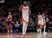 包含里程碑夜罗马外线爆发，NBA总决赛关键时刻刷纪录，话题不断，赛季目标并未改变的词条