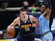  倍受鼓舞倍感振奋倍添动力倍添底气 