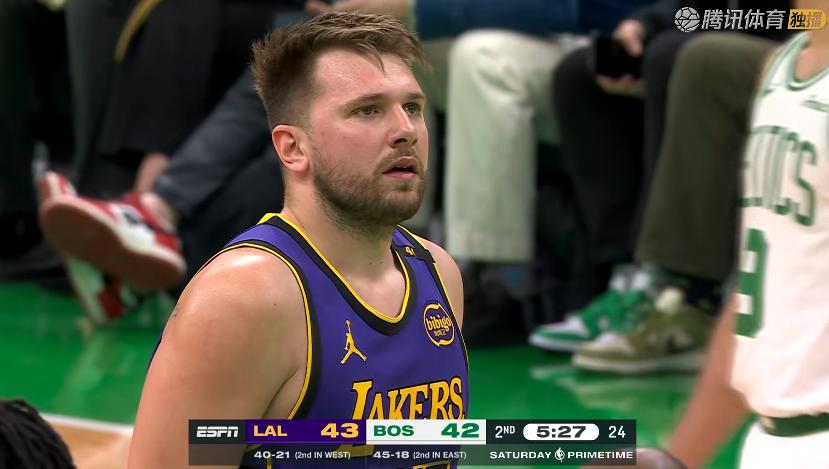  东契奇73分比赛回放全场 