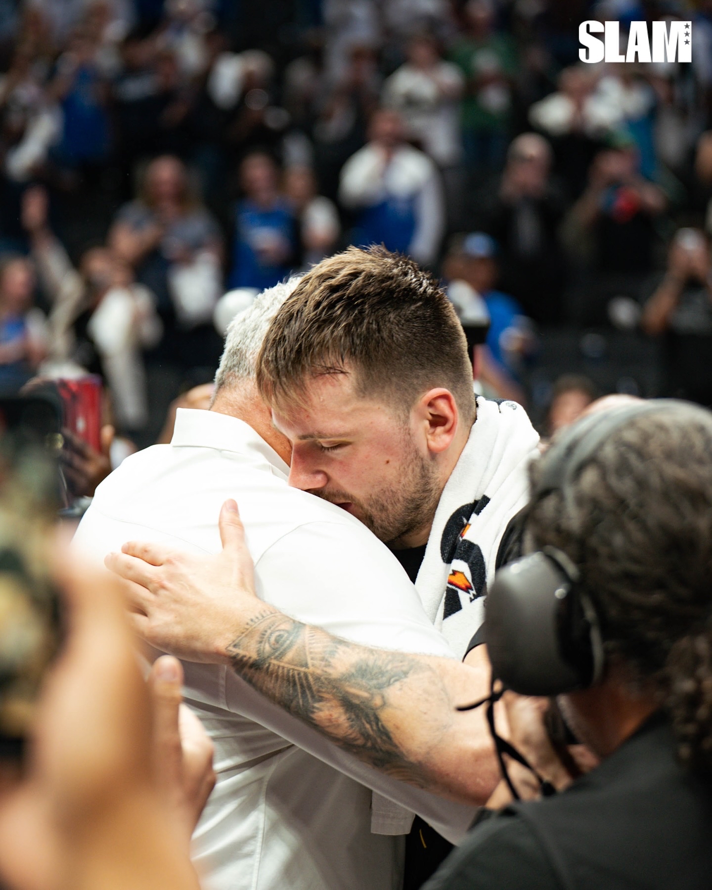  东契奇73分比赛回放全场 