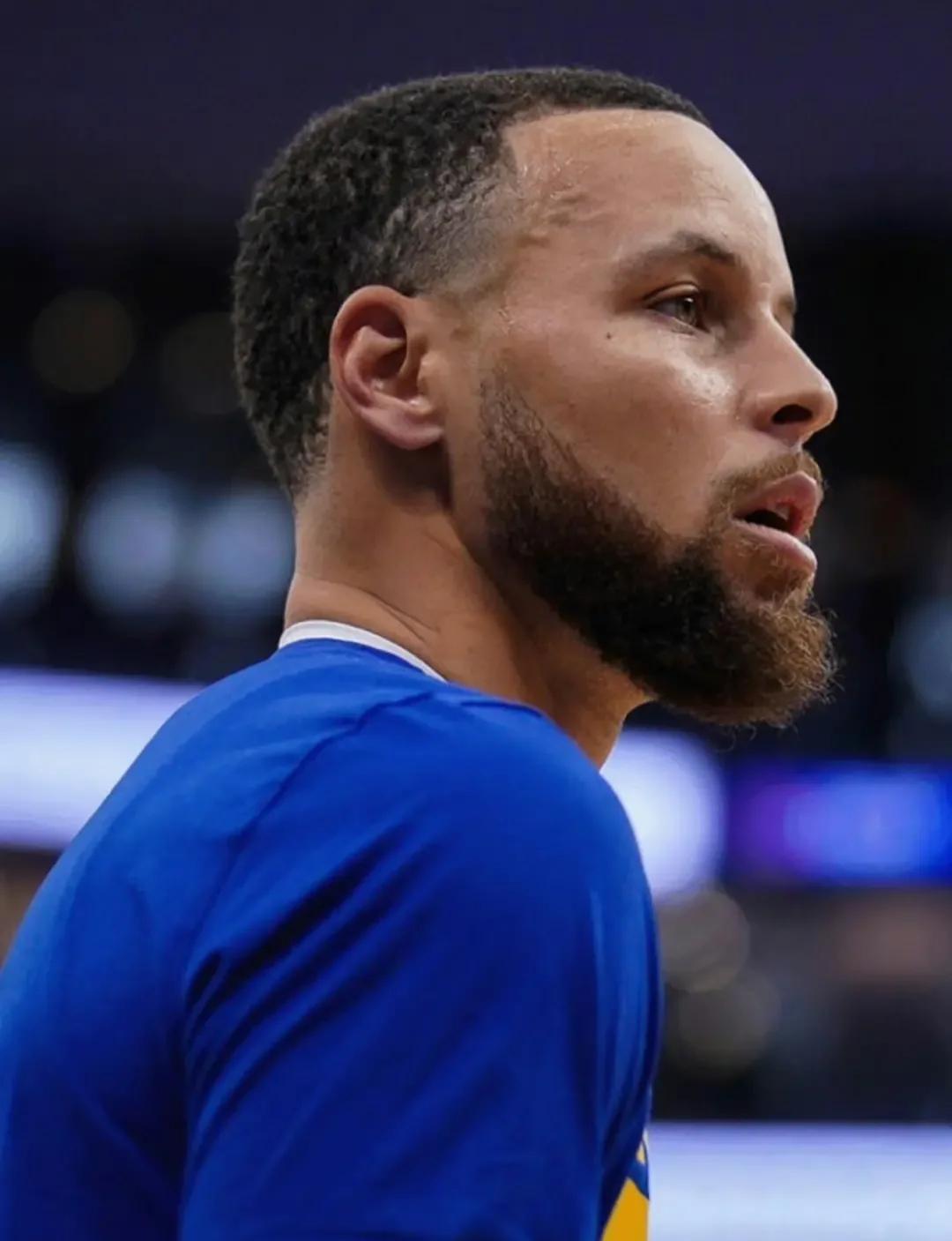 包含西亚卡姆巅峰对决,库里与30激战G2分钟,绝杀胜负难料!的词条 包含西亚卡姆巅峰对决,库里与30激战G2分钟,绝杀胜负难料!的词条